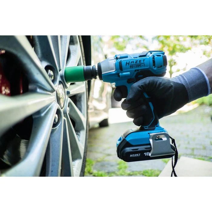 Hazet Akku-Schlagschrauber 9212SPC-1, 200Nm, 18V / 2,0Ah, Mit 1 Akku, Ladegerät Und Tasche 2 Hazet Akku-Schlagschrauber 9212SPC-1, 200Nm, 18V / 2,0Ah, Mit 1 Akku, Ladegerät Und Tasche – Bild 2